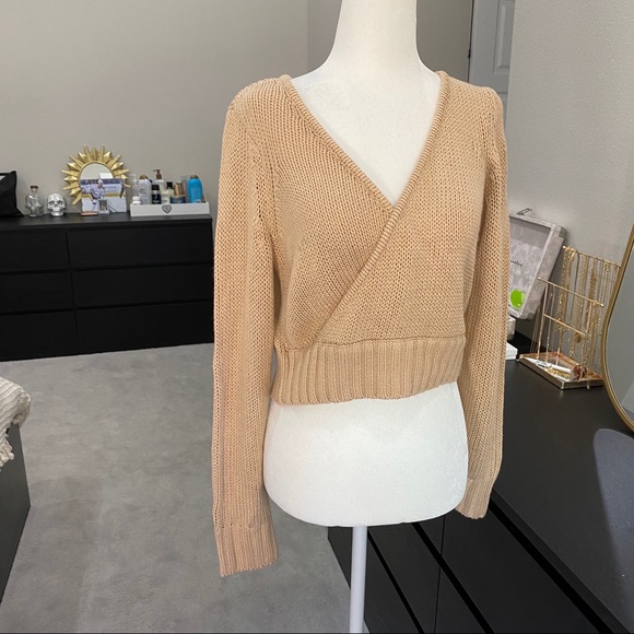 Lovers + Friends Brooklyn Sweater in Nude - Picture 4 of 9